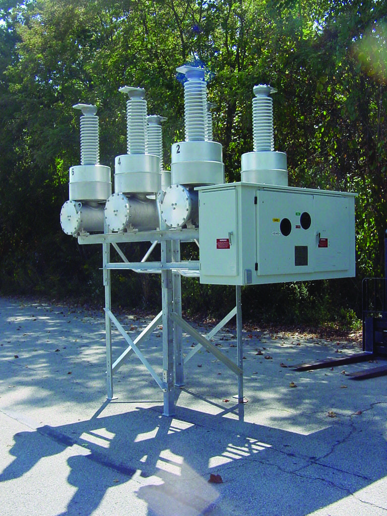 Interruptor - 72,5kv: Peso de SF6: 29 lbs – 13 Kg